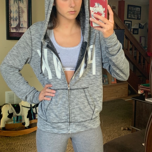 VS Pink Hoodie - Picture 1 of 4